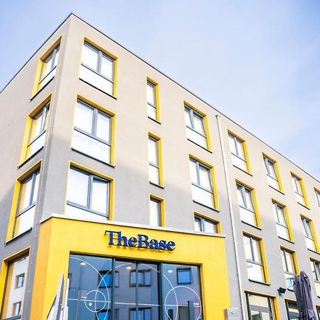 The Base Berlin One Hotel Ngoại thất bức ảnh