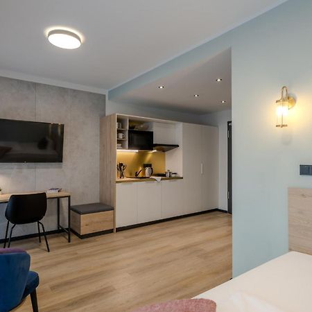 The Base Berlin One Hotel Ngoại thất bức ảnh