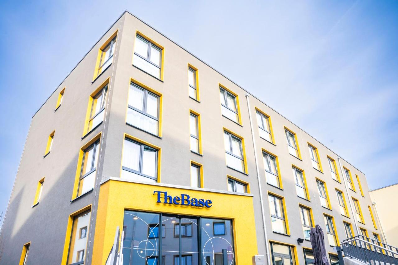 The Base Berlin One Hotel Ngoại thất bức ảnh